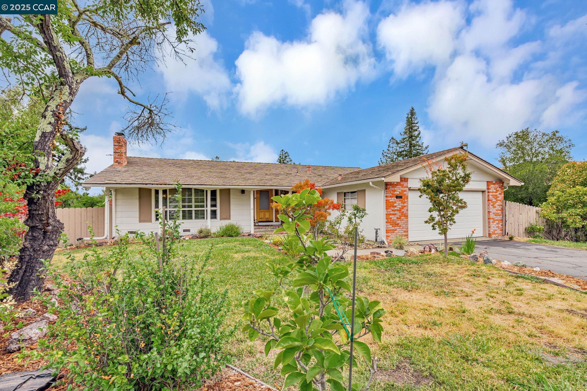 92 Gaywood Pl