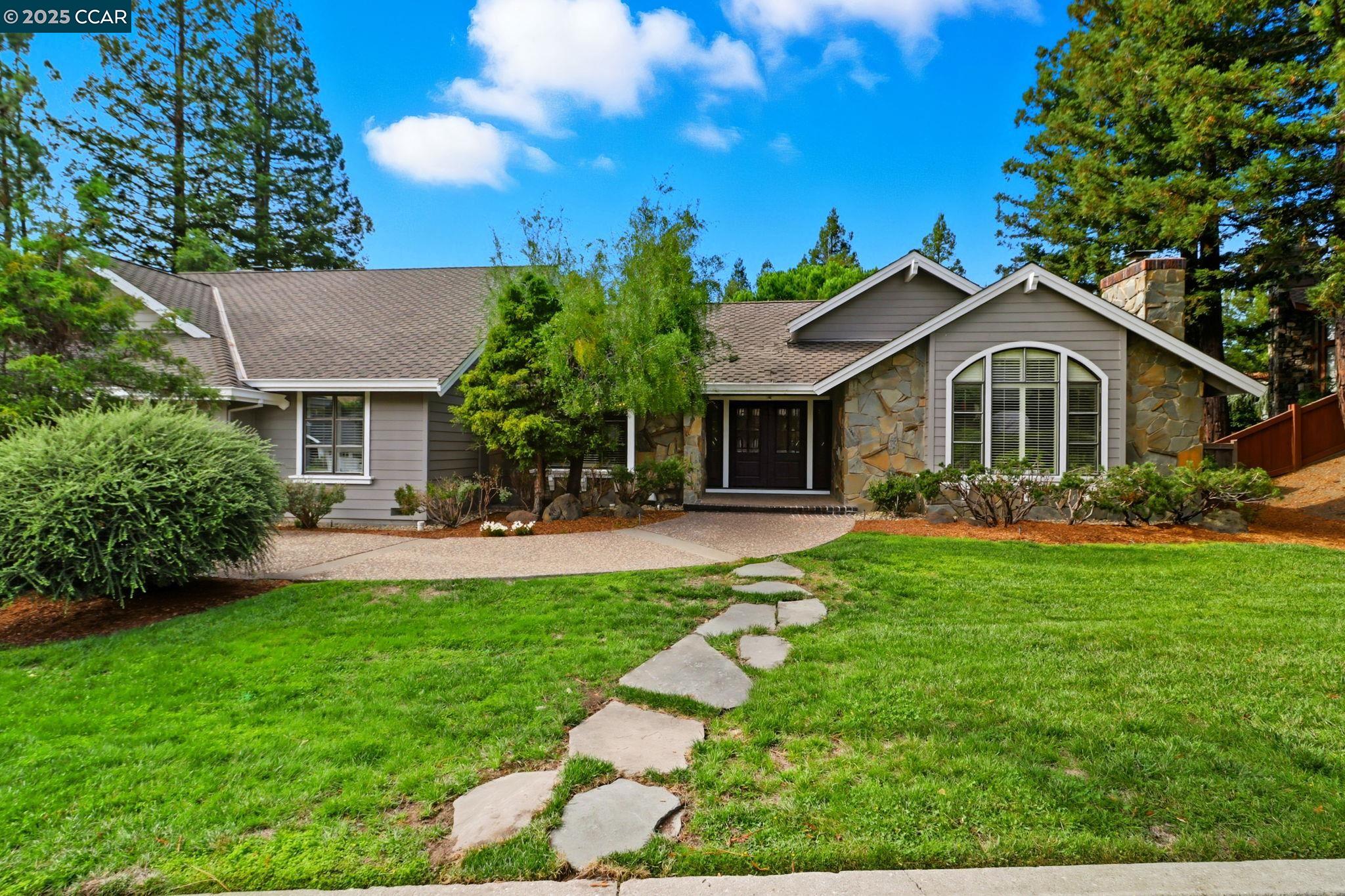 3 Magee Ct