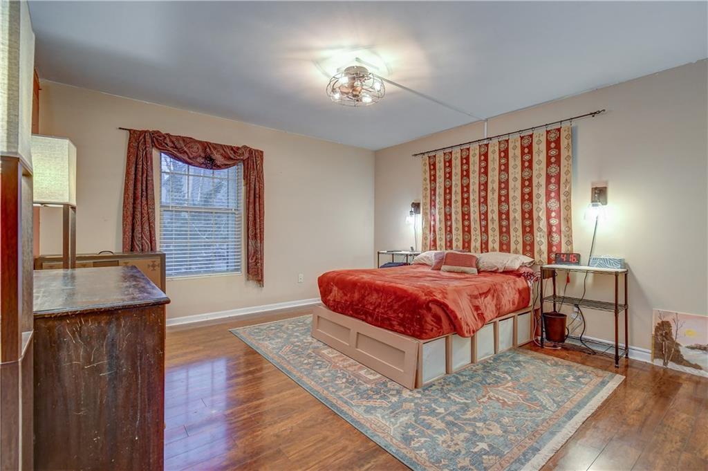 29 W Bannister Road