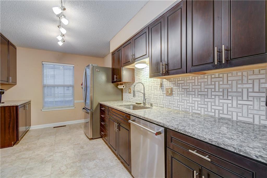 29 W Bannister Road