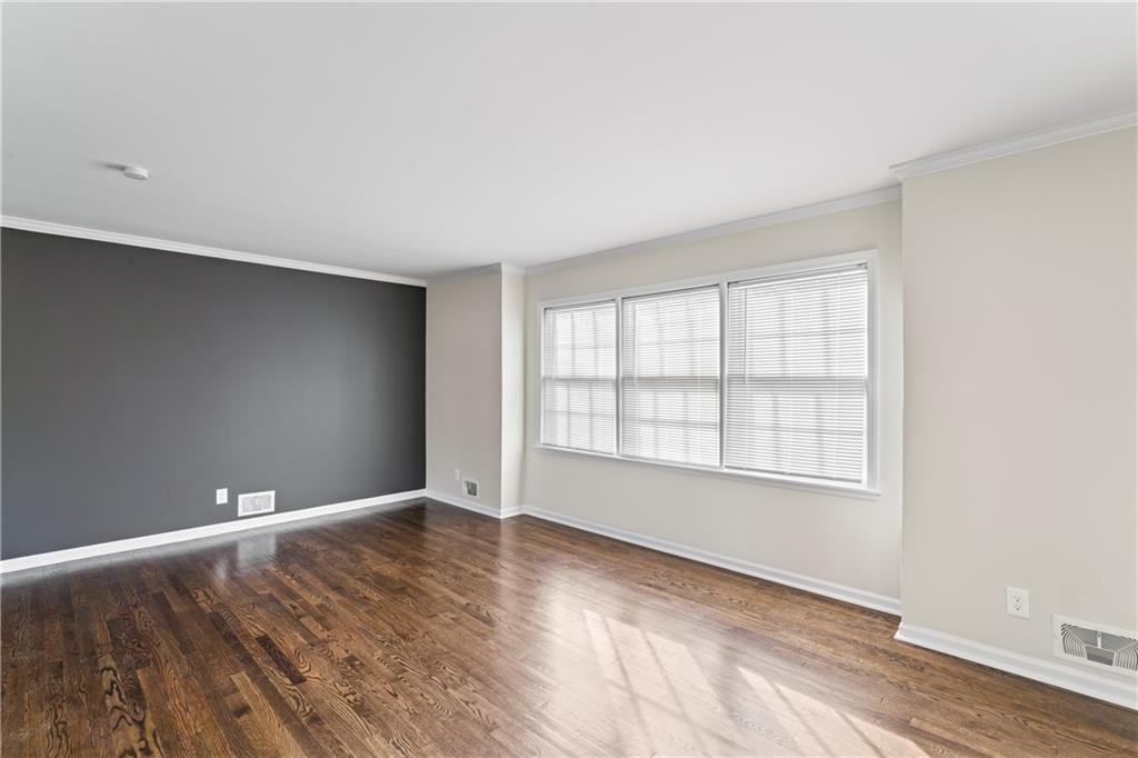7916 W 97th Street