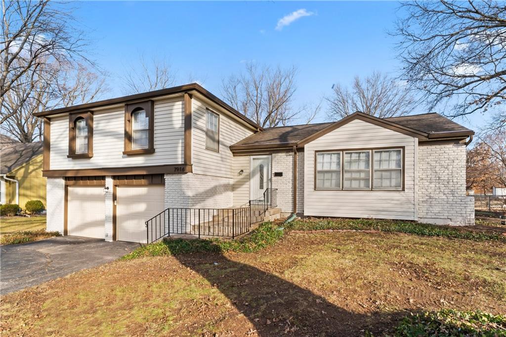 7916 W 97th Street