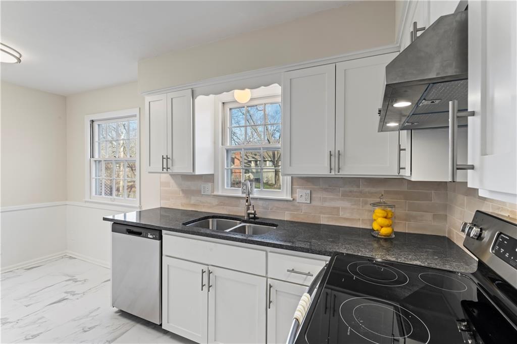 7916 W 97th Street
