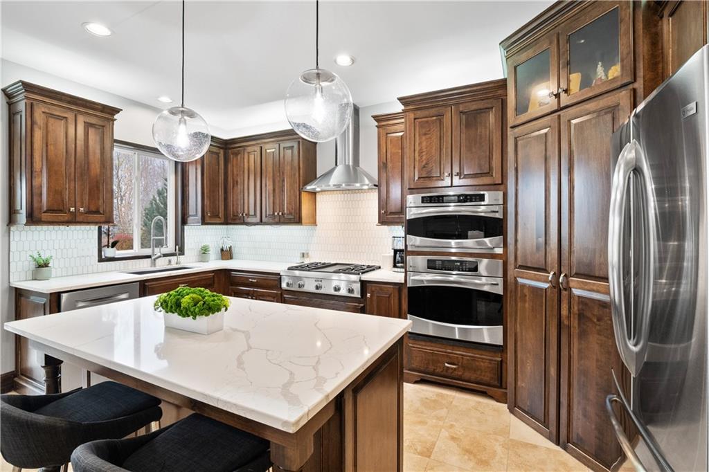 25206 LAWNWOOD Court