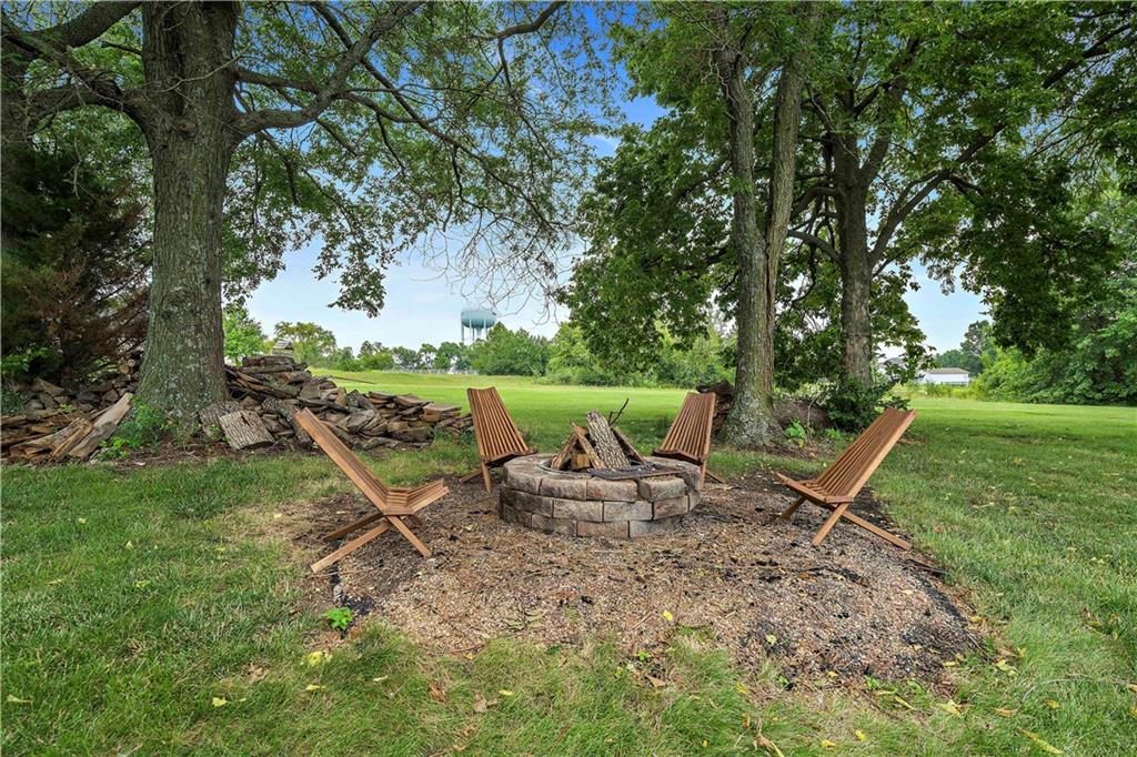 25206 LAWNWOOD Court
