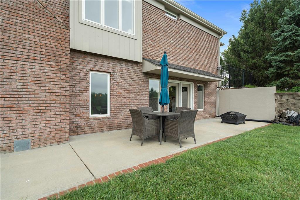 25206 LAWNWOOD Court