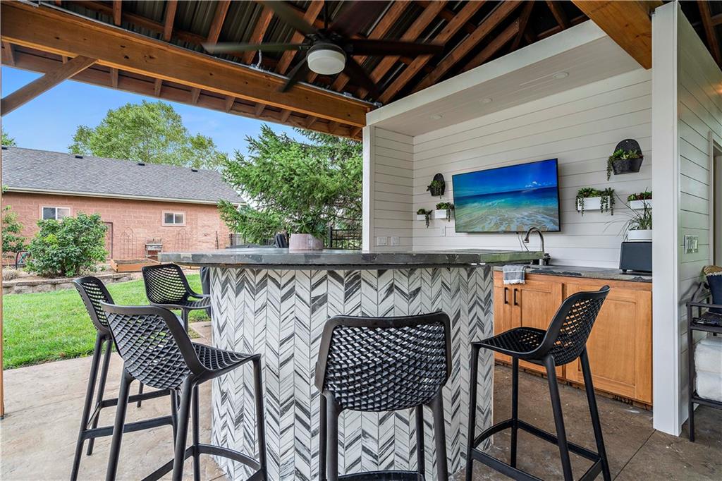 25206 LAWNWOOD Court