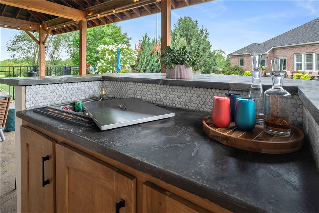 25206 LAWNWOOD Court