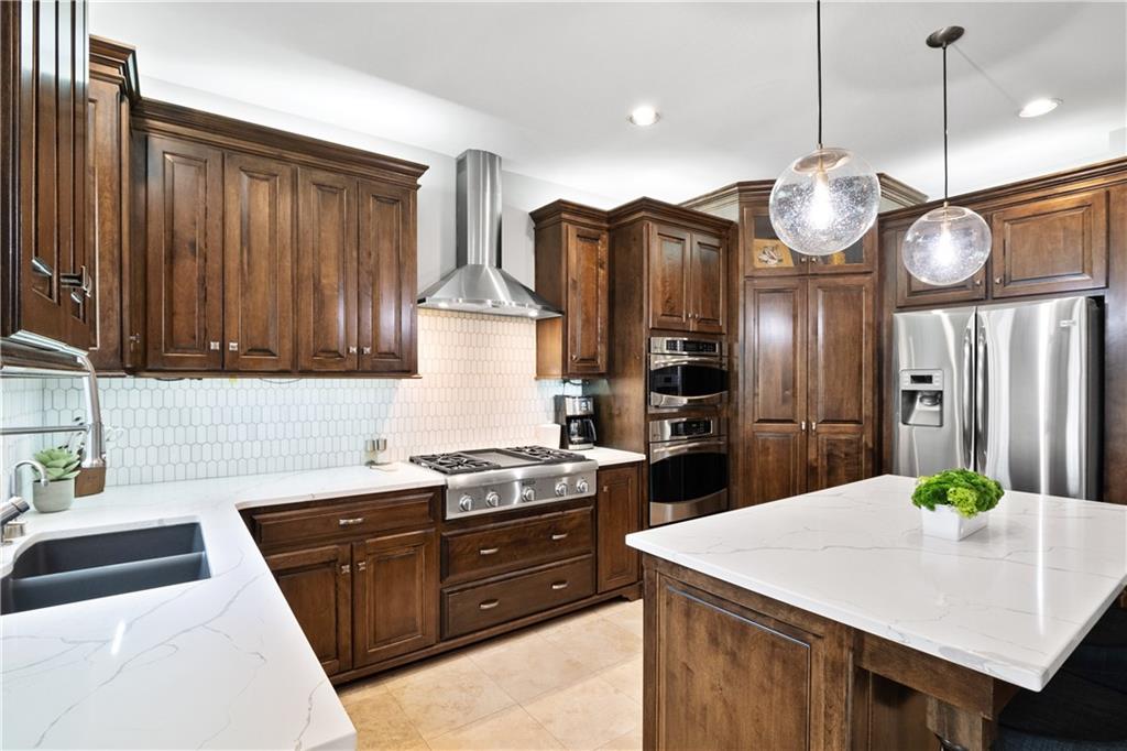 25206 LAWNWOOD Court