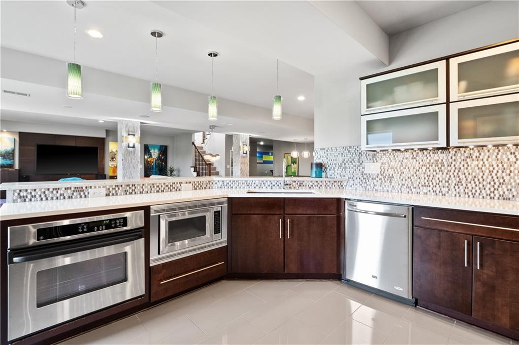 25206 LAWNWOOD Court