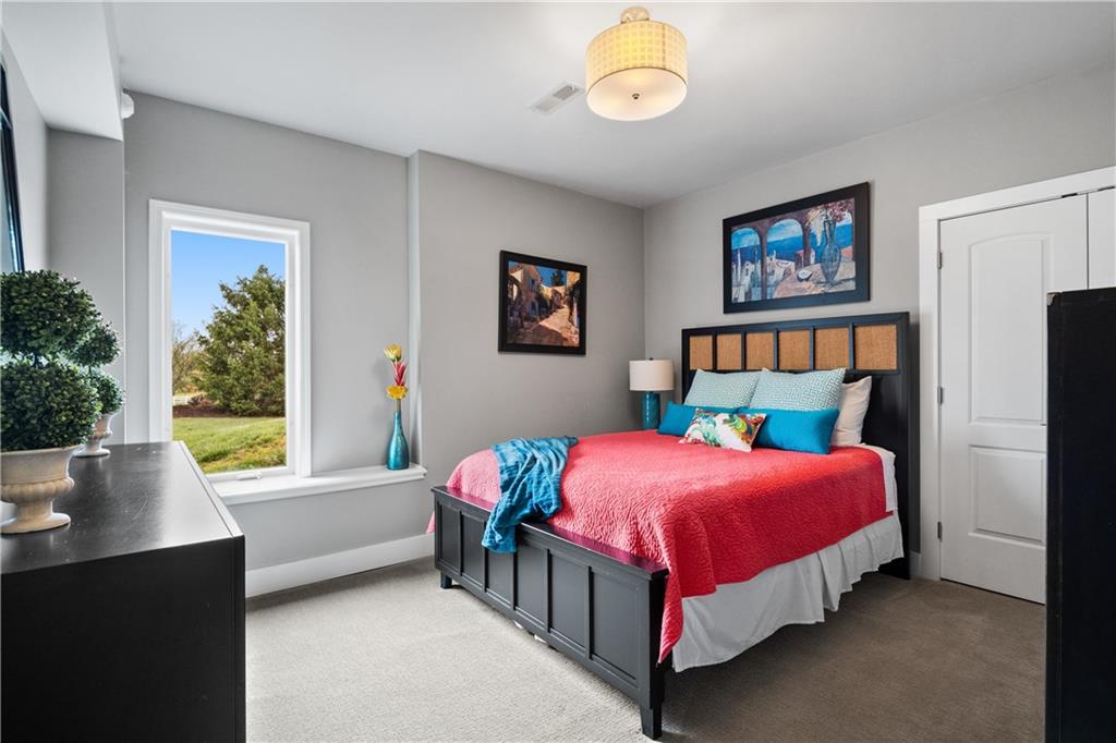 25206 LAWNWOOD Court