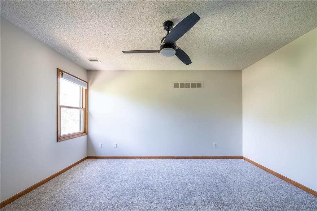 2309 NE Quonset Court