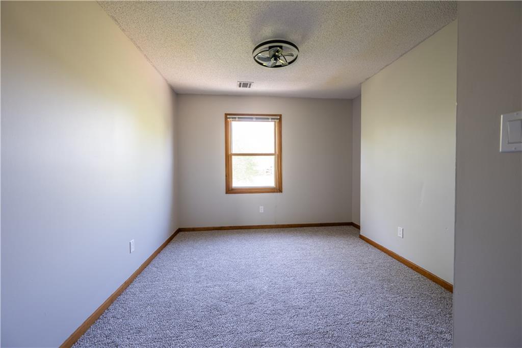 2309 NE Quonset Court