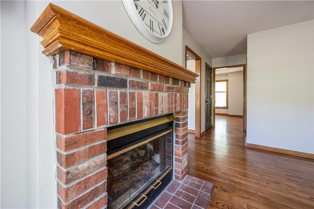 2309 NE Quonset Court