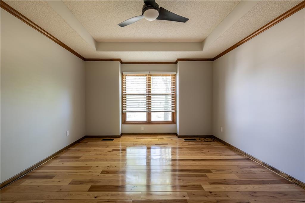 2309 NE Quonset Court