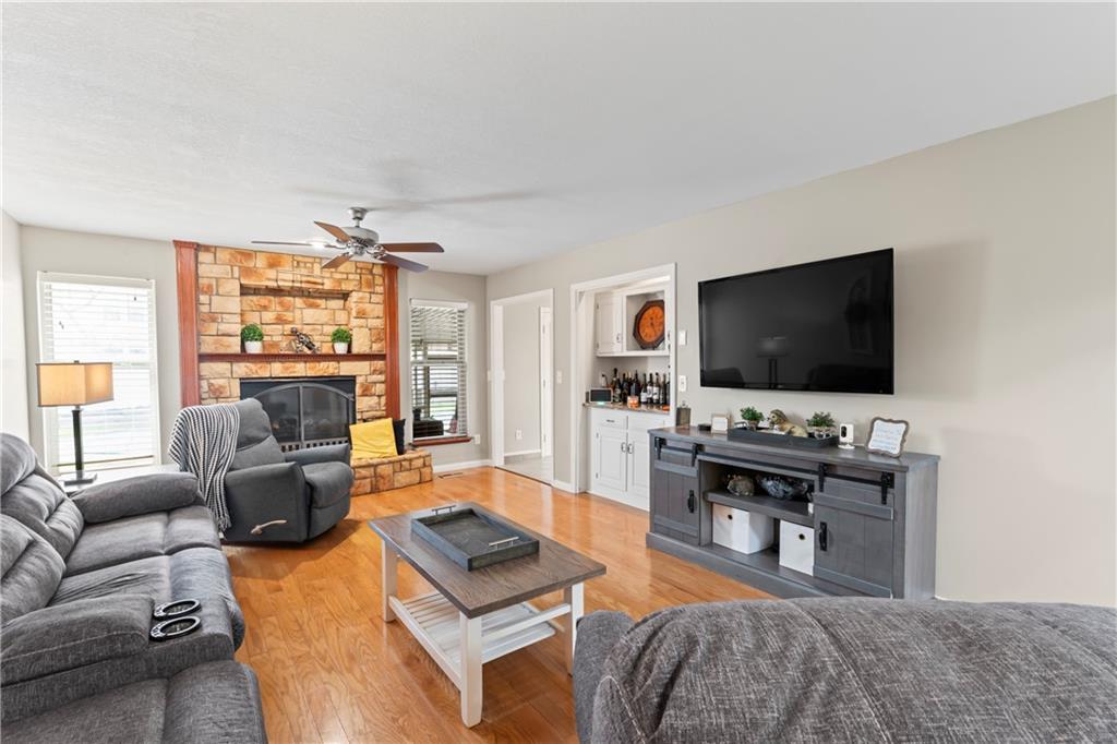 3205 NE 71st Street