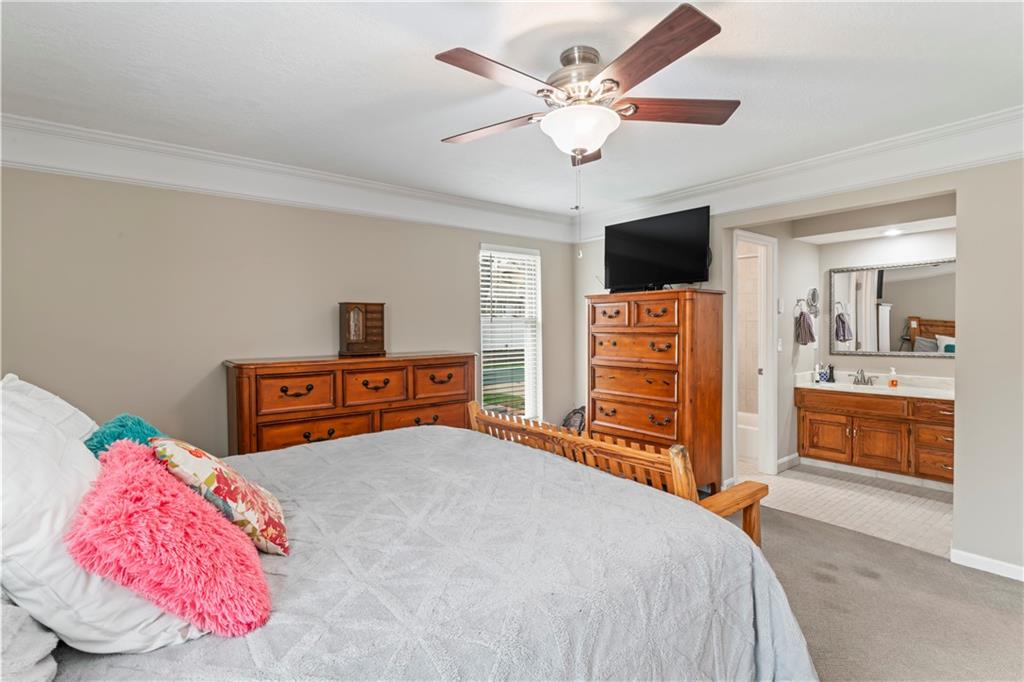 3205 NE 71st Street