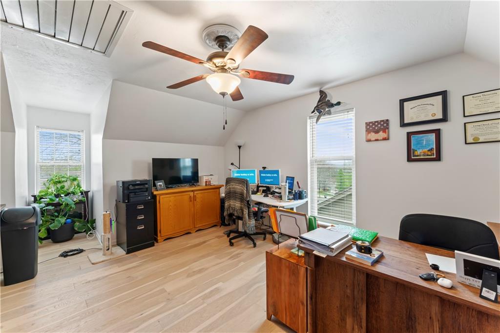 3205 NE 71st Street