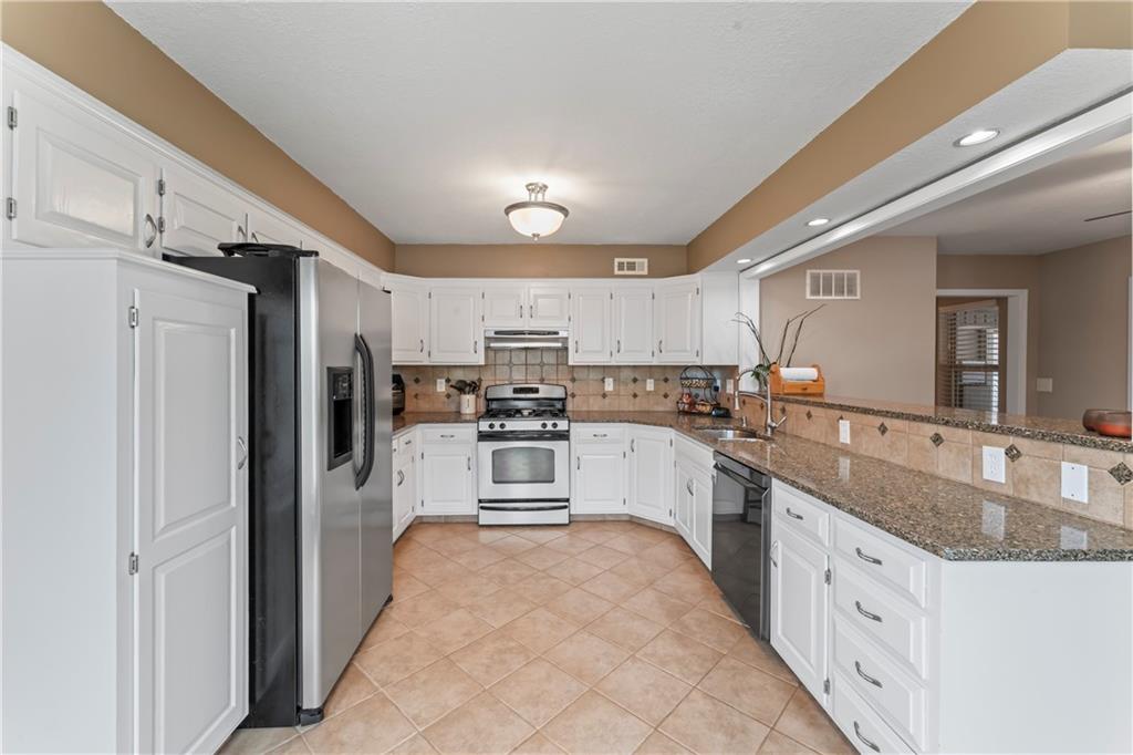 3205 NE 71st Street