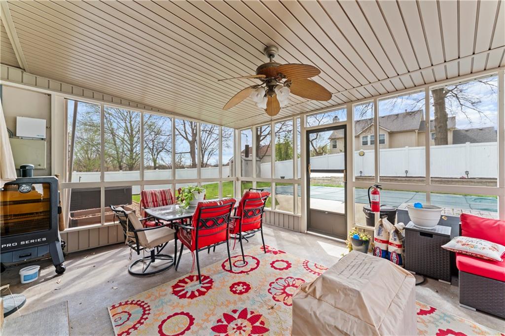 3205 NE 71st Street