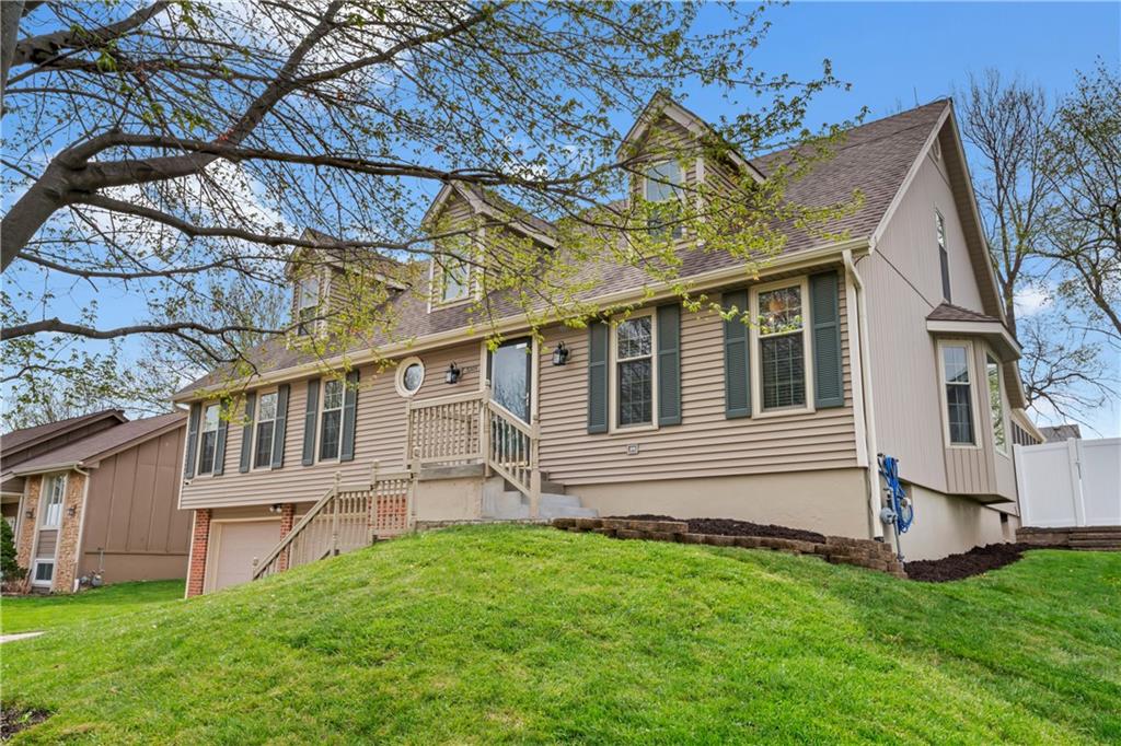 3205 NE 71st Street