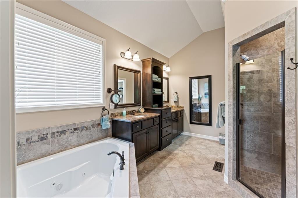 4484 SW Raintree Shore Drive