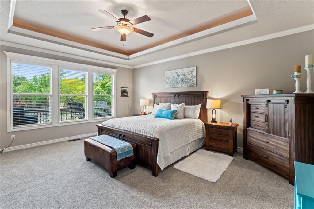 4484 SW Raintree Shore Drive