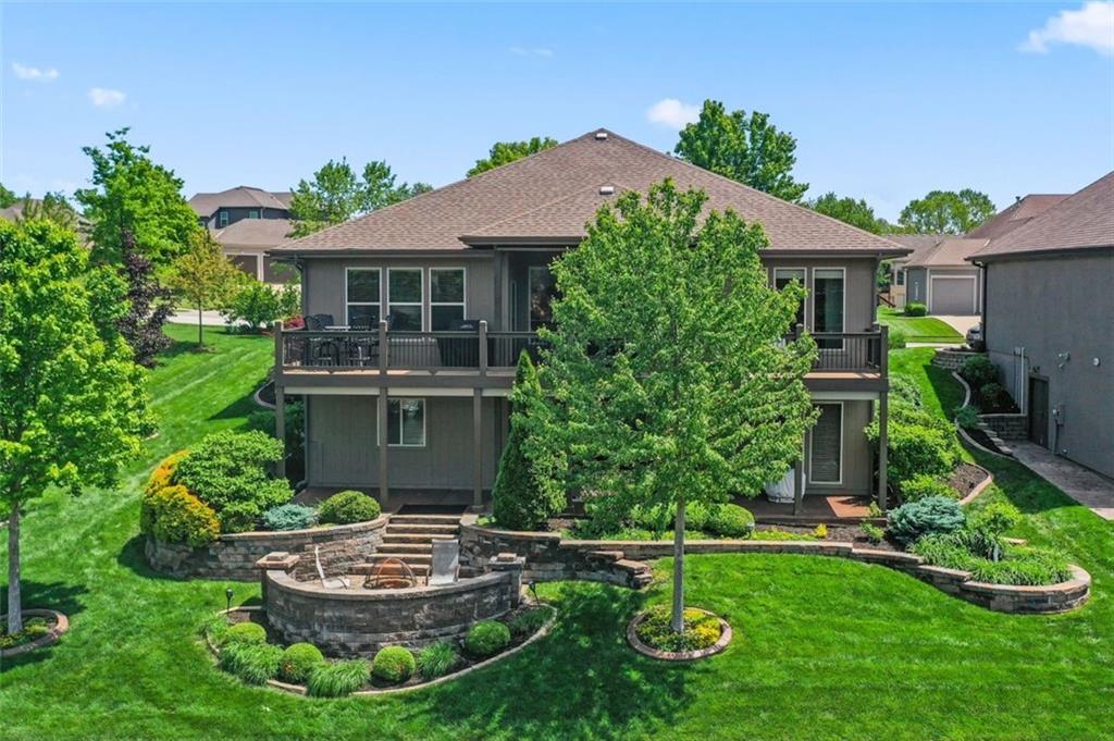 4484 SW Raintree Shore Drive