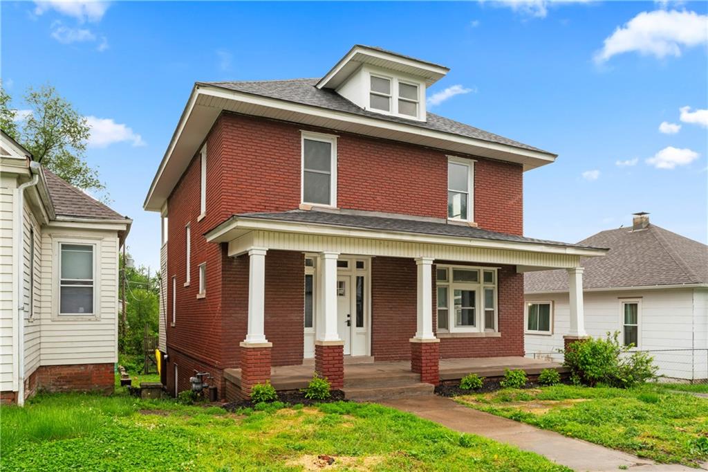 807 S 15th Street
