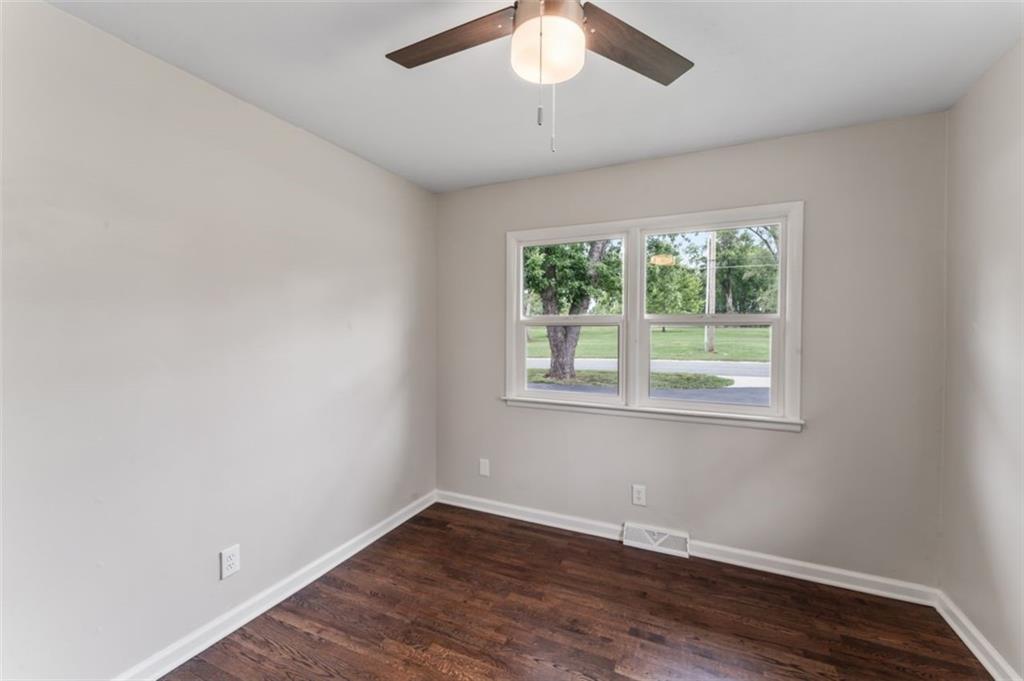 9805 W 89th Street