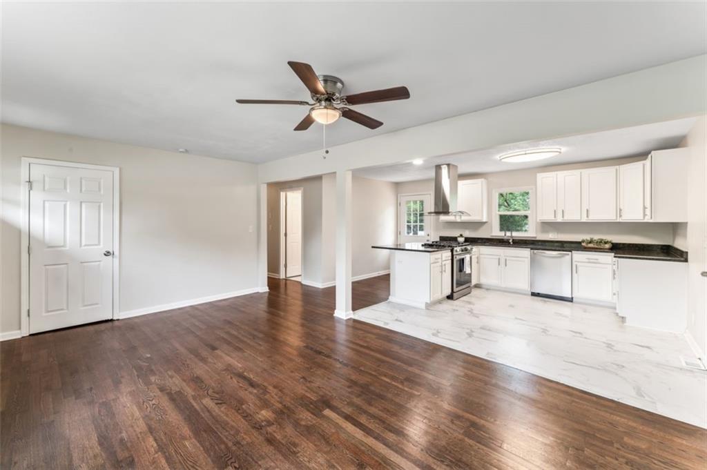 9805 W 89th Street