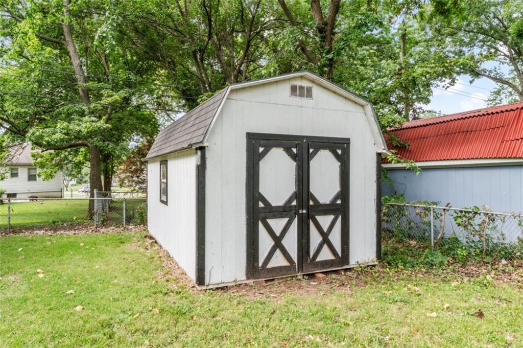 9805 W 89th Street