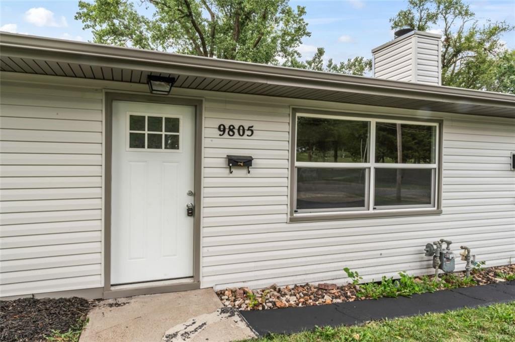 9805 W 89th Street