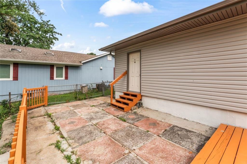 9805 W 89th Street
