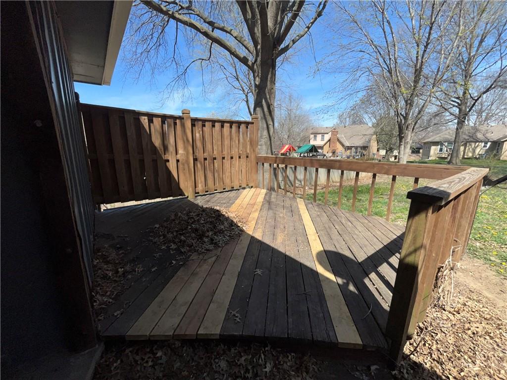103 SW Lexington Drive
