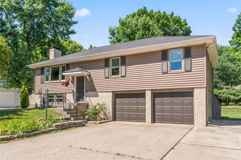 418 SW STRATFORD Road