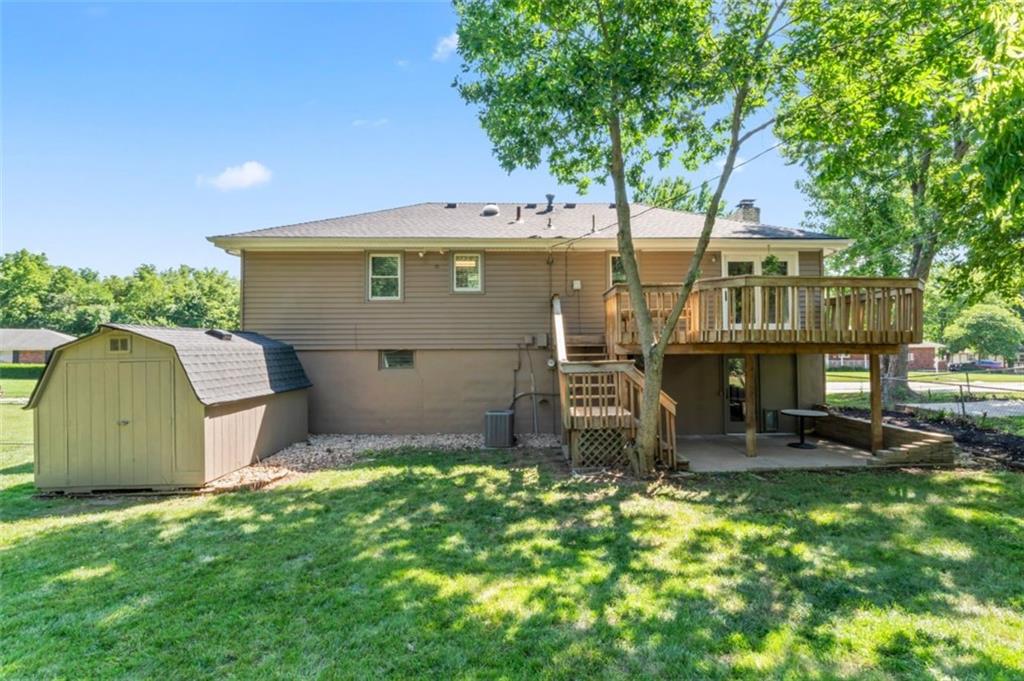 418 SW STRATFORD Road