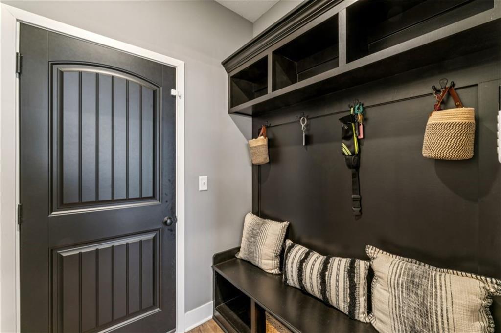 3728 NW Old Stagecoach Road