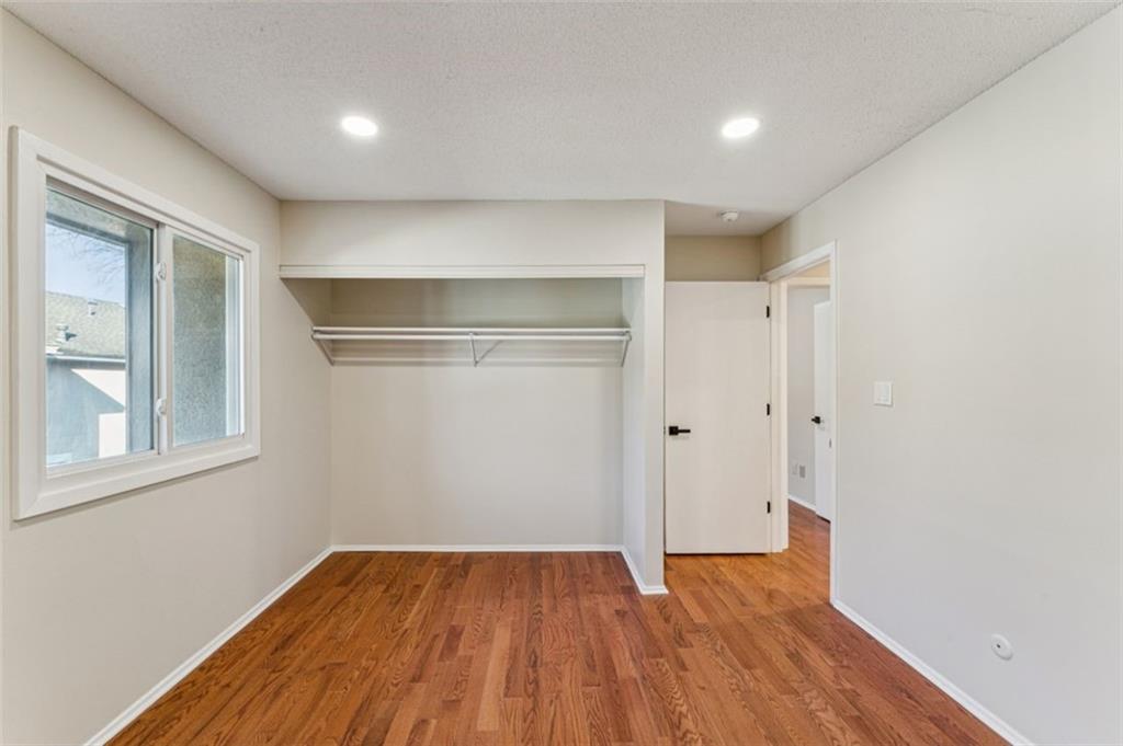 10902 Bradshaw Street