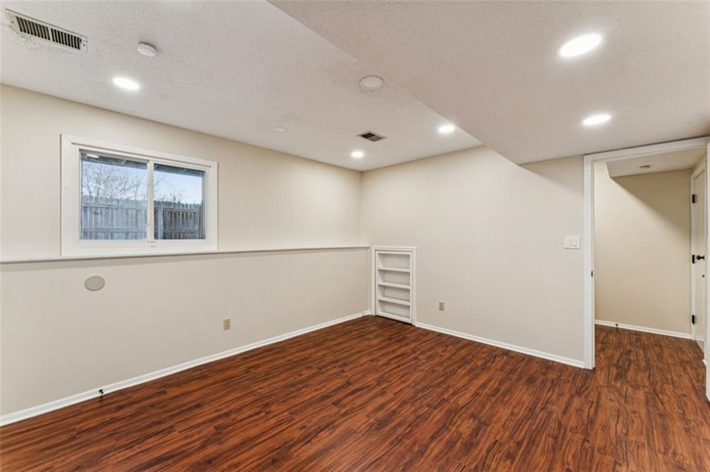 10902 Bradshaw Street