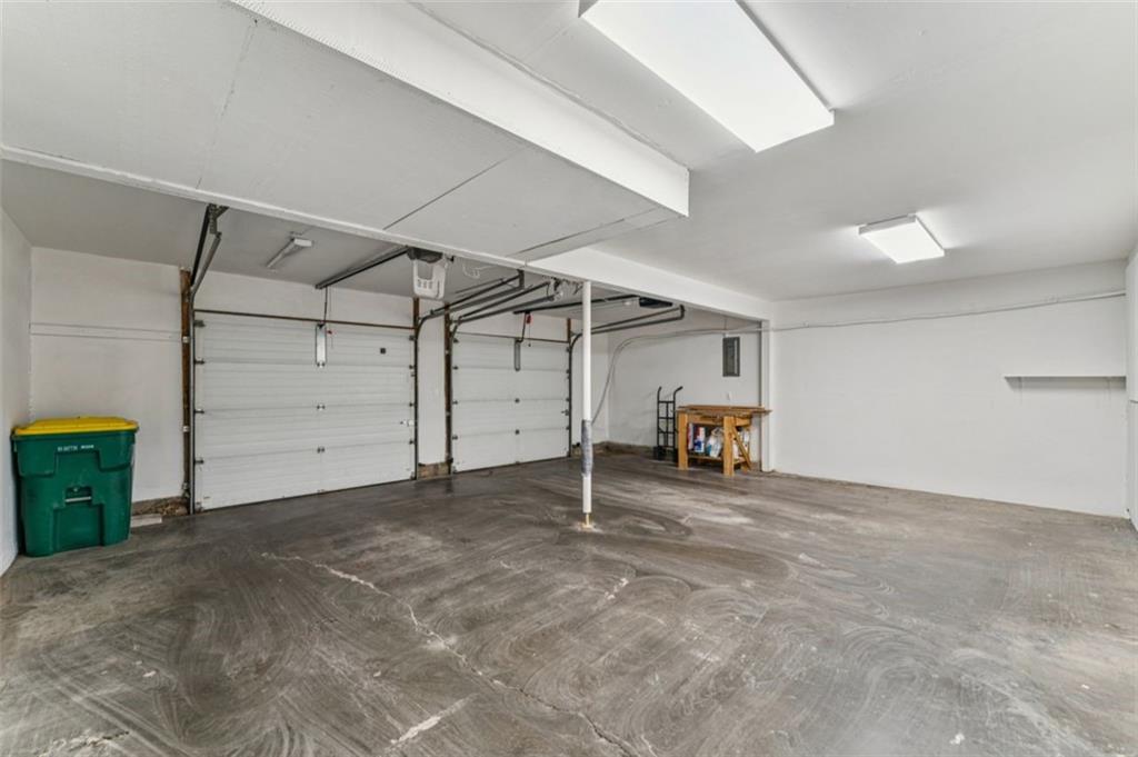 10902 Bradshaw Street