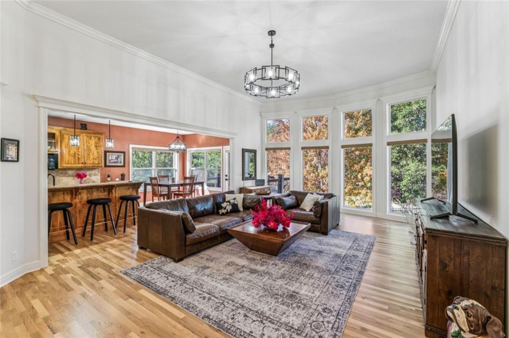 2301 NE Colonnade Avenue