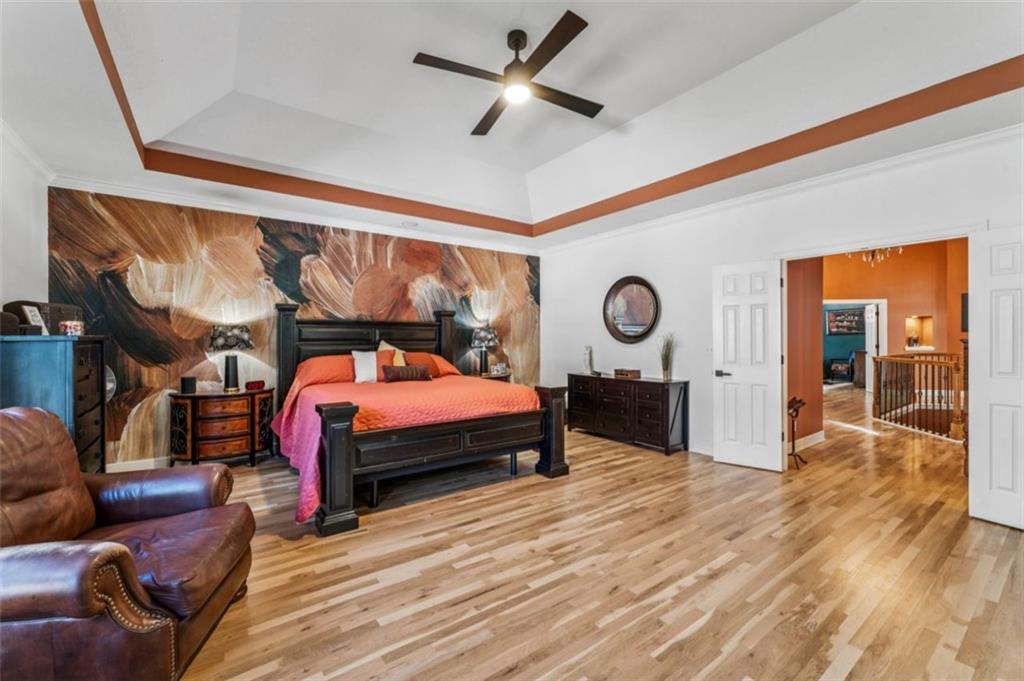 2301 NE Colonnade Avenue