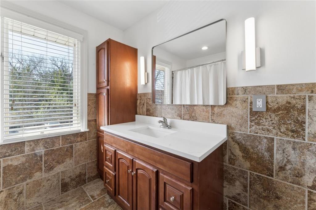 462 W 104 Street Unit: D