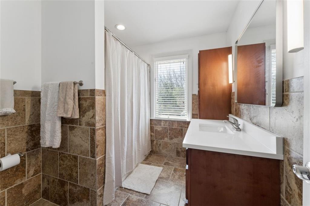 462 W 104 Street Unit: D