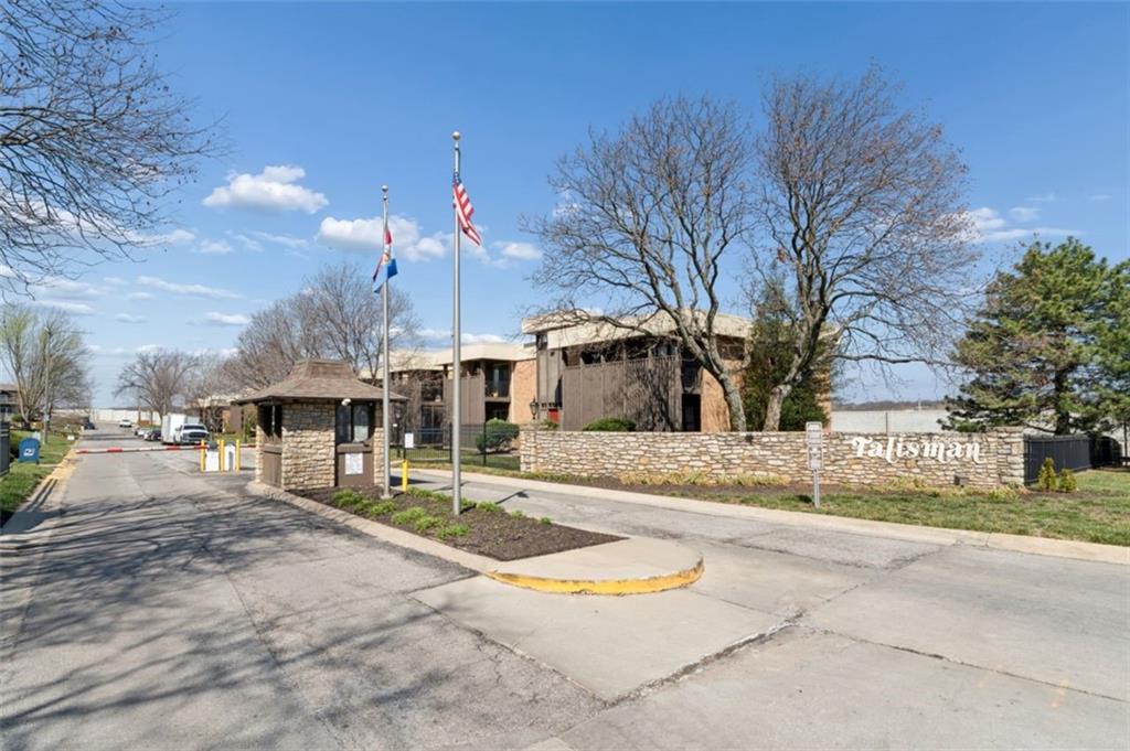 462 W 104 Street Unit: D