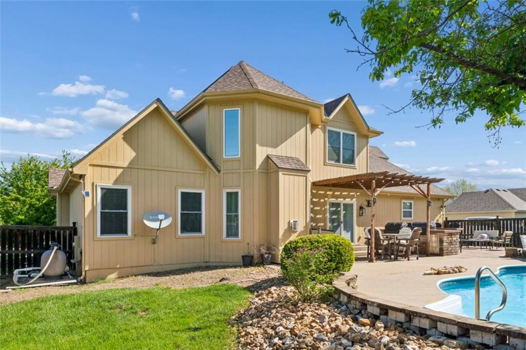 1011 Foxtail Drive