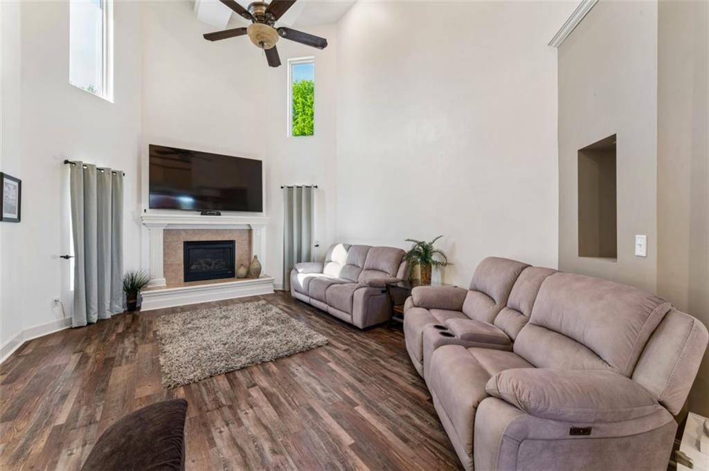 1011 Foxtail Drive