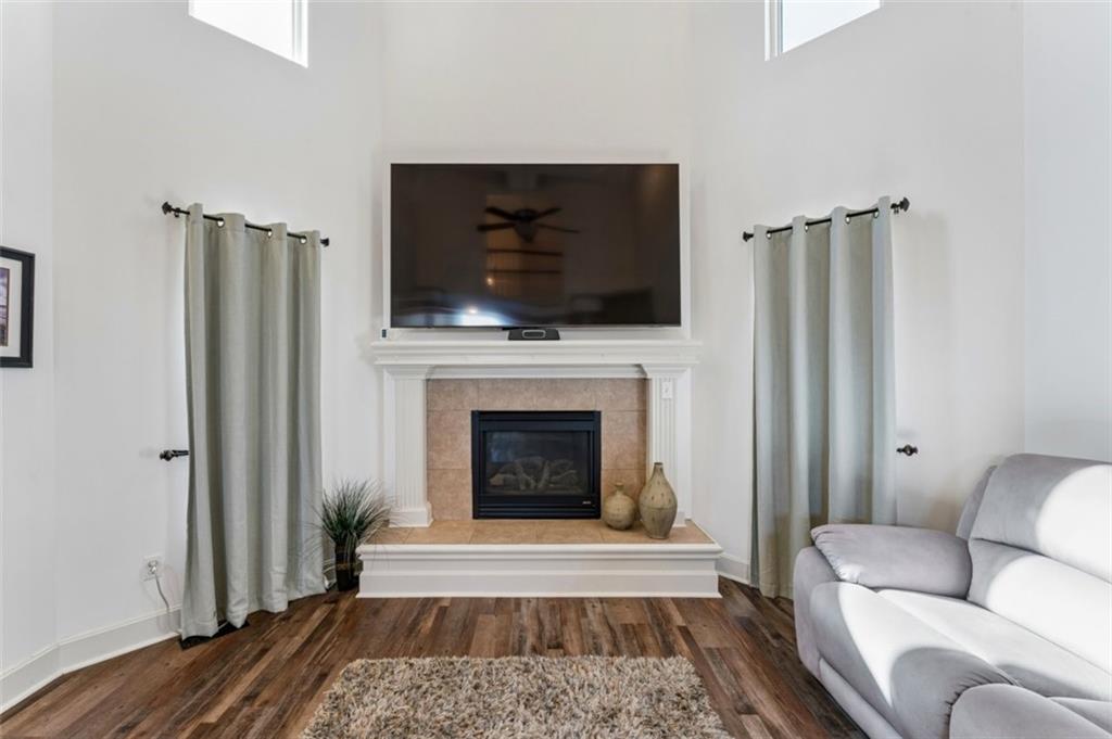 1011 Foxtail Drive