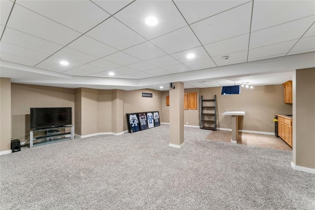 1011 Foxtail Drive